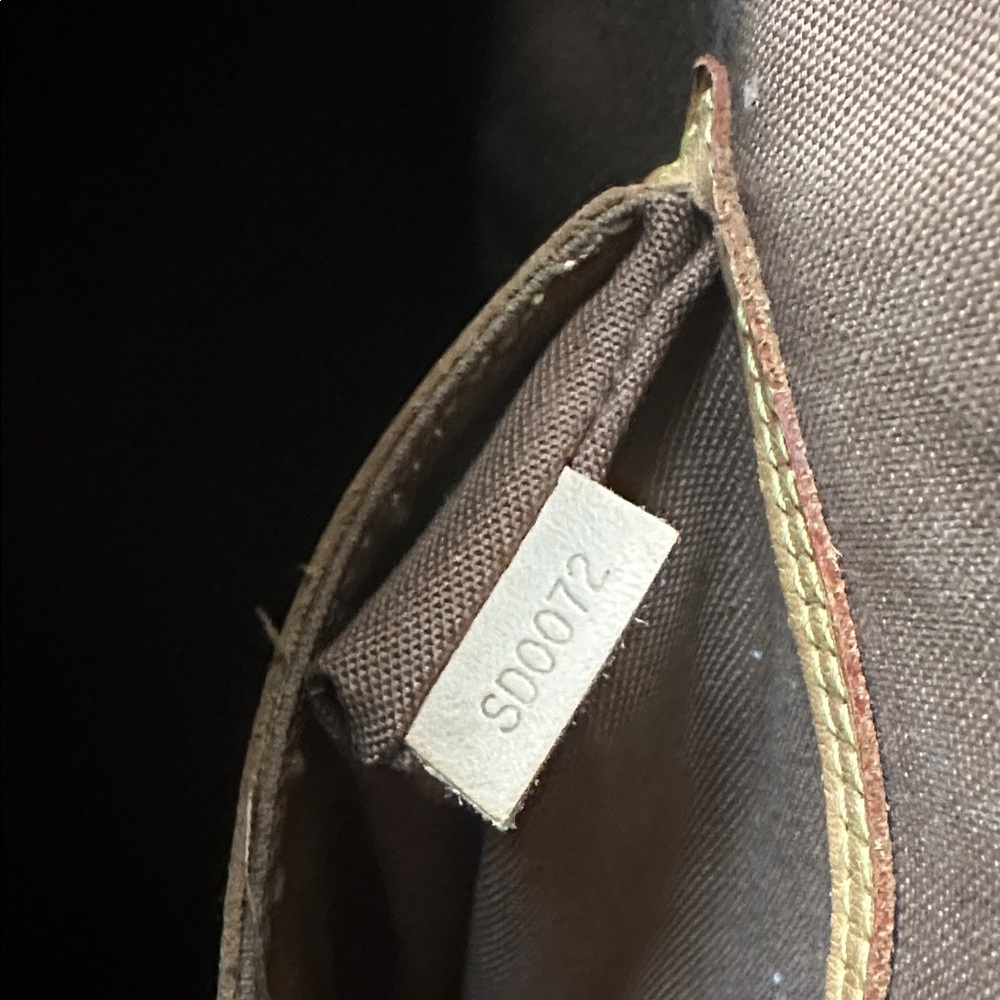 Authentic Louis Vuitton Alma MM - Picture 8 of 11